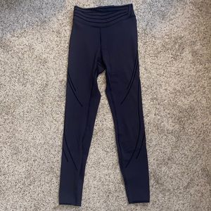 Lululemon Limited Edition Everlux Leggings size 6